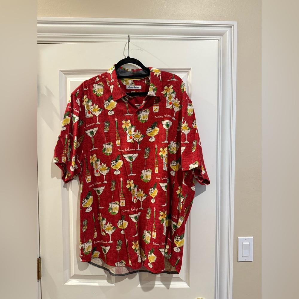 Tommy Bahama Red Christmas Themed Men's Shirt